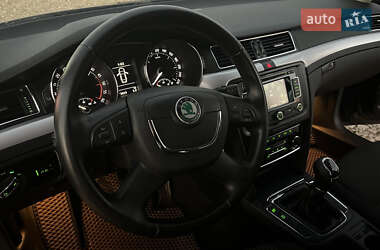 Лифтбек Skoda Superb 2010 в 
