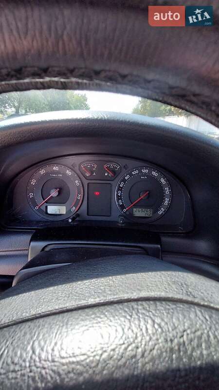 Лифтбек Skoda Superb 2005 в Броварах