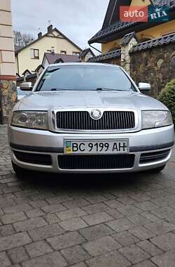 Ліфтбек Skoda Superb 2004 в Львові