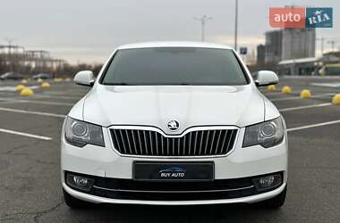 Ліфтбек Skoda Superb 2014 в Києві