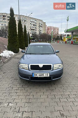 Лифтбек Skoda Superb 2004 в Ровно