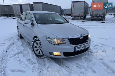 Лифтбек Skoda Superb 2010 в Львове