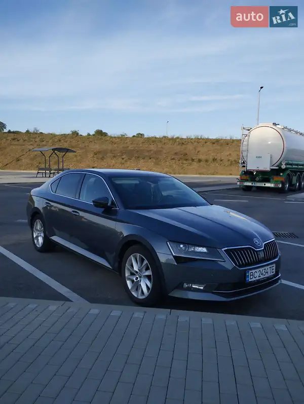 Skoda Superb 2019