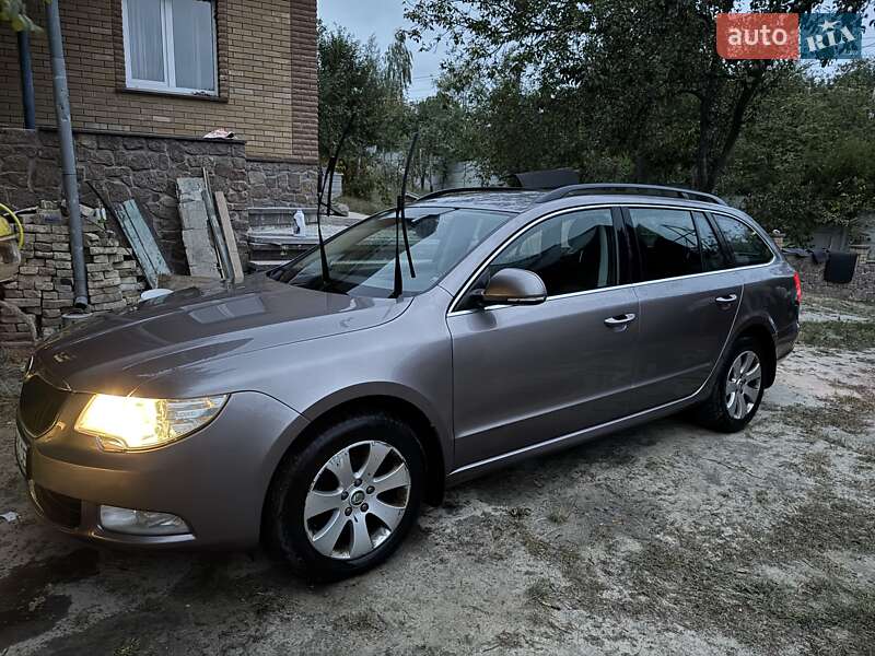 Універсал Skoda Superb 2012 в Києві
