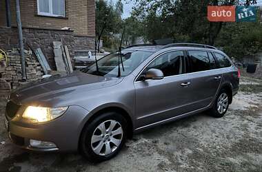 Універсал Skoda Superb 2012 в Києві