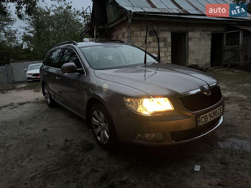 Універсал Skoda Superb 2012 в Києві