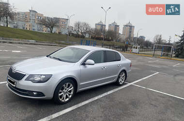 Ліфтбек Skoda Superb 2013 в Києві