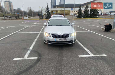 Ліфтбек Skoda Superb 2013 в Києві