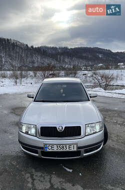 Лифтбек Skoda Superb 2004 в 