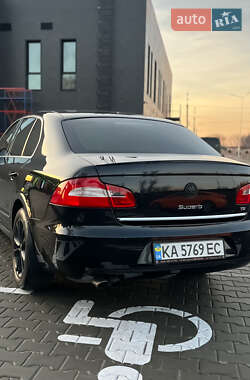 Ліфтбек Skoda Superb 2012 в Дніпрі