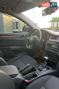 Ліфтбек Skoda Superb 2012 в Дніпрі