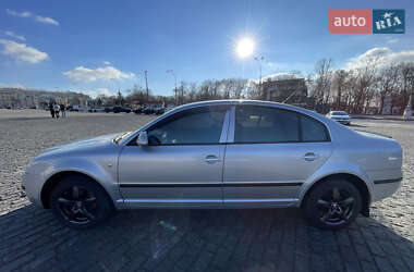 Лифтбек Skoda Superb 2007 в 