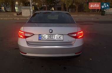 Лифтбек Skoda Superb 2016 в 