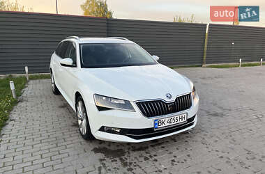 Универсал Skoda Superb 2018 в 