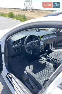 Универсал Skoda Superb 2013 в 