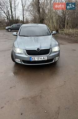 Ліфтбек Skoda Superb 2013 в Дніпрі