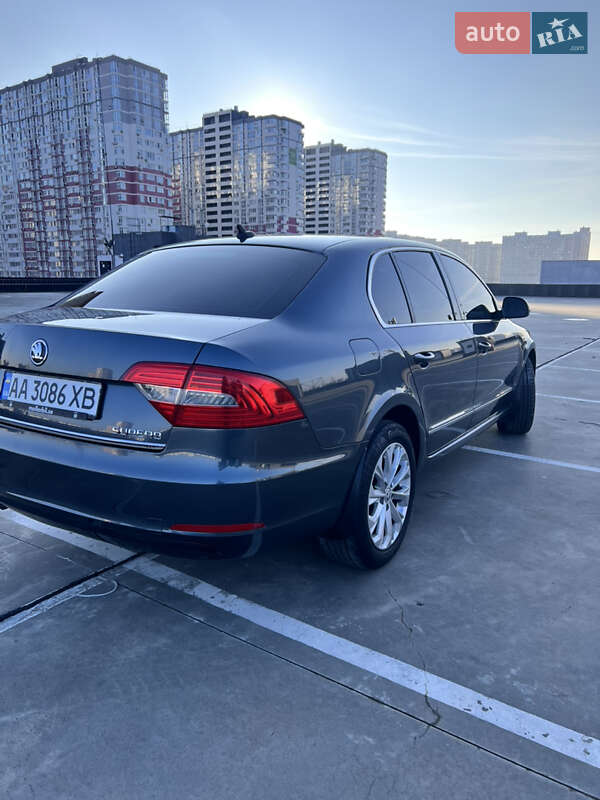 Ліфтбек Skoda Superb 2014 в Києві