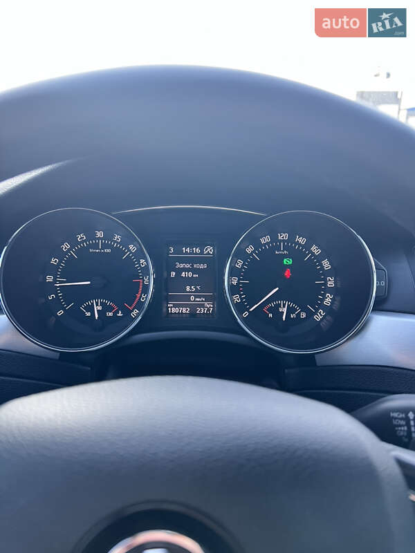 Ліфтбек Skoda Superb 2014 в Києві