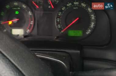 Лифтбек Skoda Superb 2005 в 