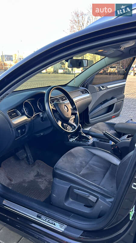 Универсал Skoda Superb 2014 в Луцке