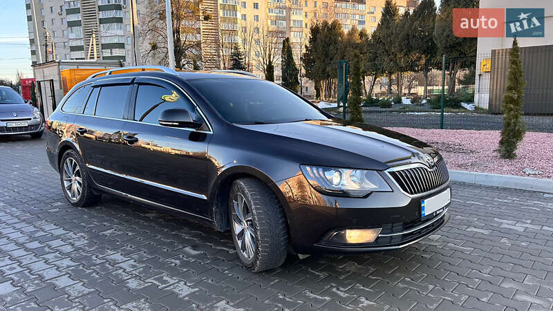 Универсал Skoda Superb 2014 в Луцке