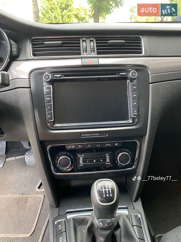 Лифтбек Skoda Superb 2013 в Хусте