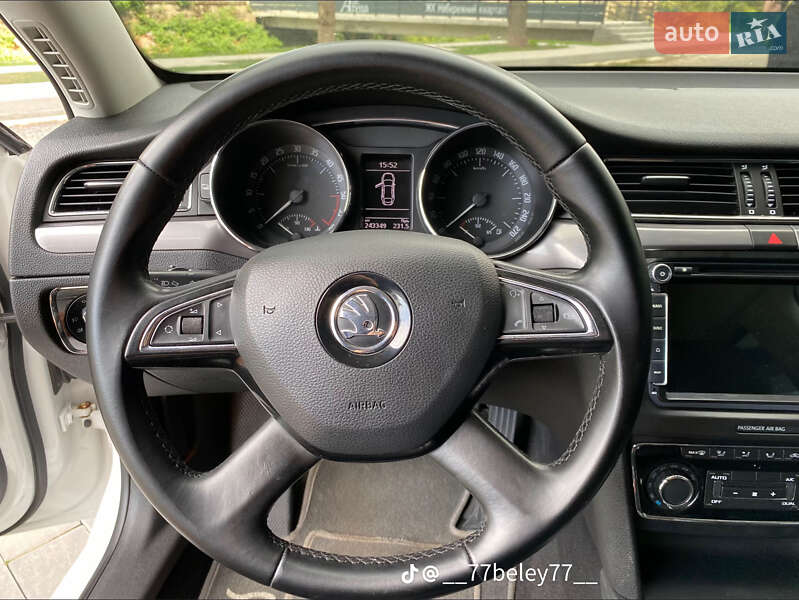 Лифтбек Skoda Superb 2013 в Хусте