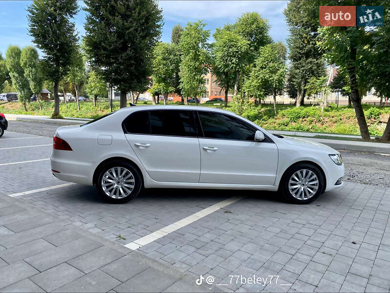 Лифтбек Skoda Superb 2013 в Хусте