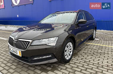 Универсал Skoda Superb 2021 в 