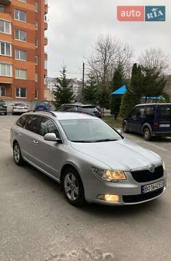 Универсал Skoda Superb 2013 в Тернополе