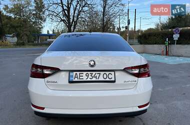 Ліфтбек Skoda Superb 2015 в Павлограді