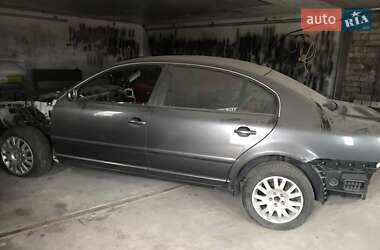 Лифтбек Skoda Superb 2005 в 