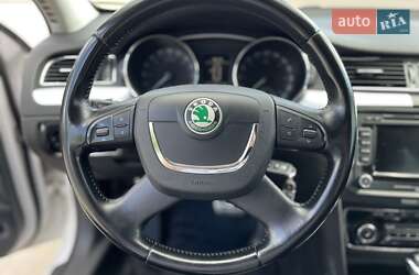 Універсал Skoda Superb 2011 в Дрогобичі