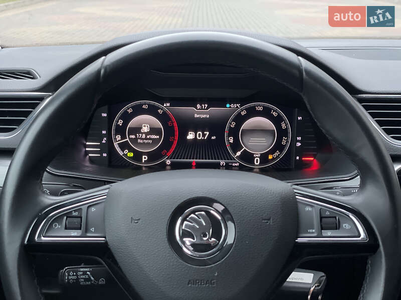 Універсал Skoda Superb 2019 в Тернополі