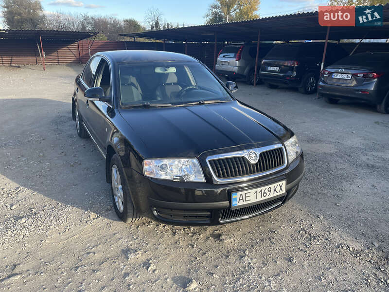 Skoda Superb 2006