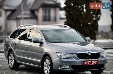 Универсал Skoda Superb 2010 в Дубно