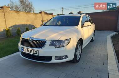 Універсал Skoda Superb 2011 в Івано-Франківську