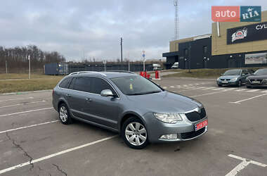 Універсал Skoda Superb 2012 в Рівному