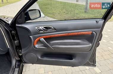 Лифтбек Skoda Superb 2003 в 