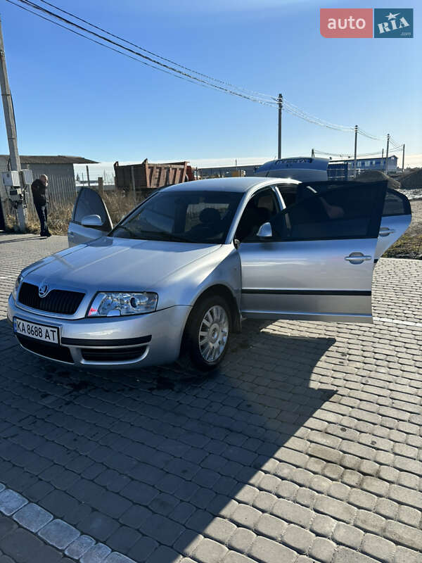 Ліфтбек Skoda Superb 2008 в Львові