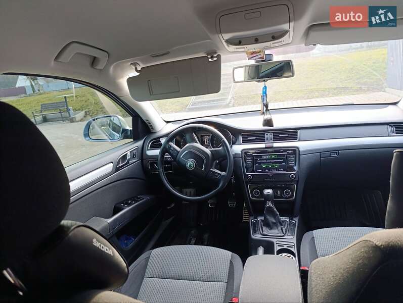 Универсал Skoda Superb 2013 в Ярмолинцах фото 50 Универсал Skoda Superb 2013 в Ярмолинцах