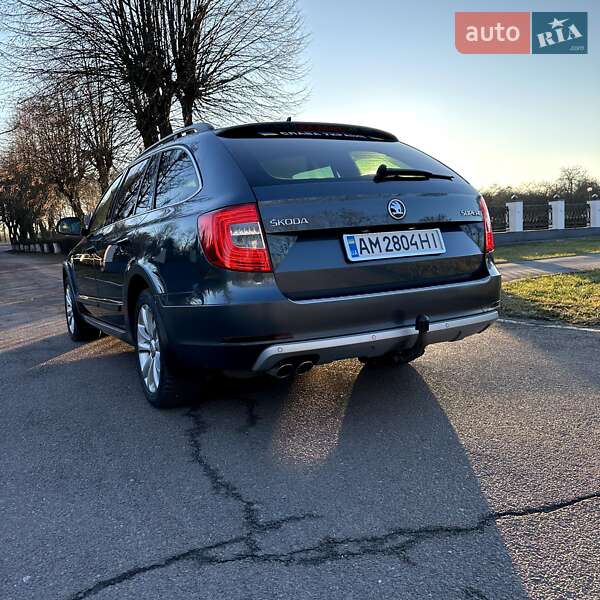 Универсал Skoda Superb 2014 в Звягеле