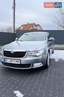 Лифтбек Skoda Superb 2011 в Львове