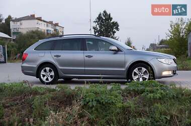 Лифтбек Skoda Superb 2012 в Ровно