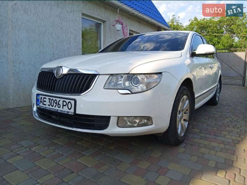 Универсал Skoda Superb 2012 в 