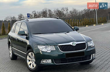 Універсал Skoda Superb 2011 в Луцьку