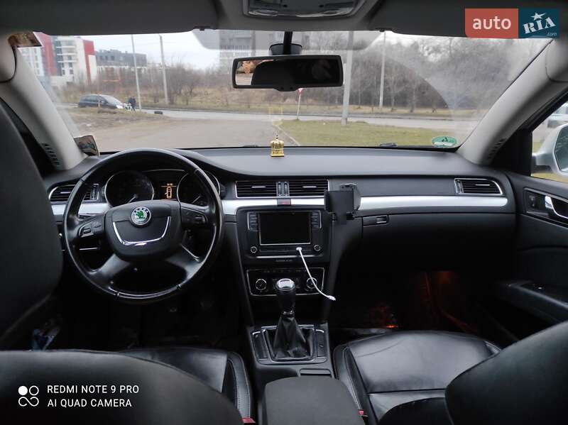 Универсал Skoda Superb 2011 в Львове фото 9 Универсал Skoda Superb 2011 в Львове