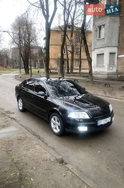 Ліфтбек Skoda Superb 2004 в Дніпрі