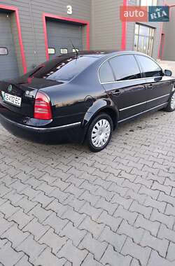 Ліфтбек Skoda Superb 2002 в Глибокій