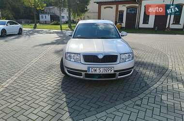 Ліфтбек Skoda Superb 2001 в Слов'янську